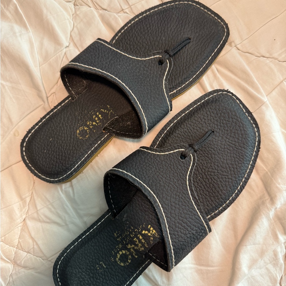Men's Black Leather Sandals
